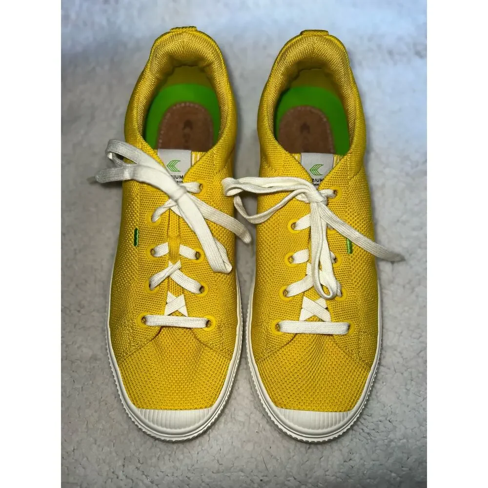Cariuma Unisex Low Top Sun Yellow Bamboo Knit Sneaker - Sz 10.5M/ 12W
